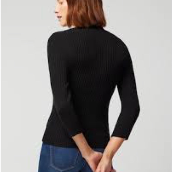 Zara Ribbed Black Sweater - Picture 1 of 3